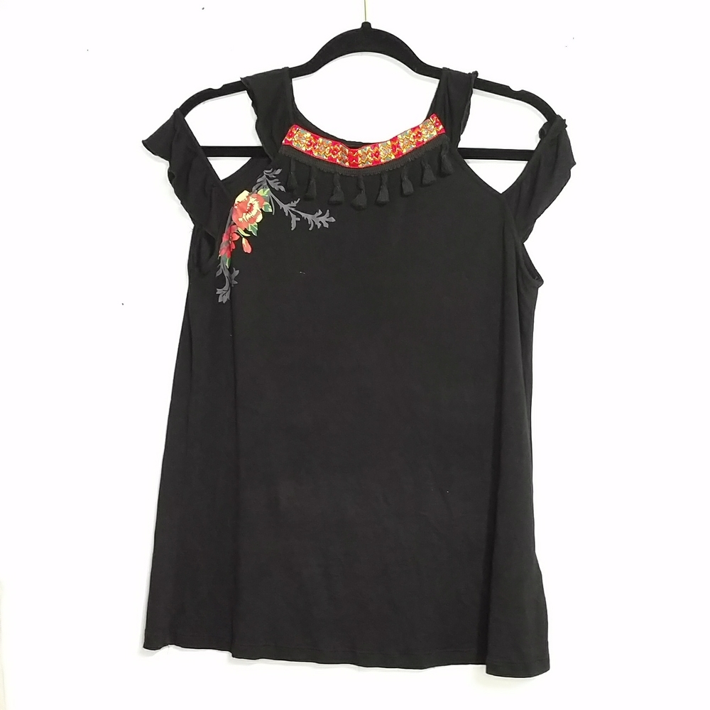 Coline Open Shoulder Tee Shirt